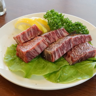春香苑 鈴川店 タバコの吸えるお店 Umanma